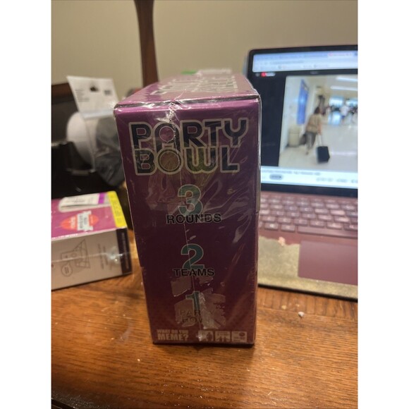 NEW/SEALED Party Bowl What Do You Meme? Memory Card Team Party Game 2019 Rare - Picture 2 of 6